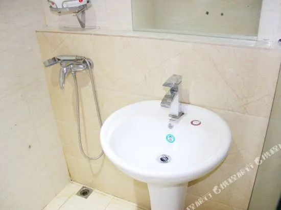 Yiyue Business Hotel