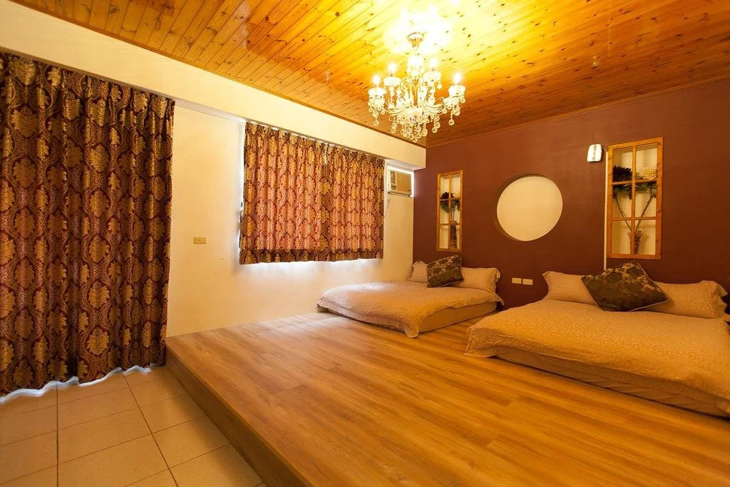 Gemini star Hostel