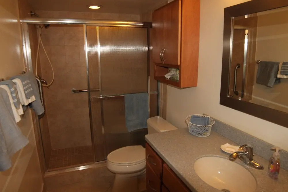 3 Bedroom Oceanfront Luxury Condo - Sand Dollar Iii, 205
