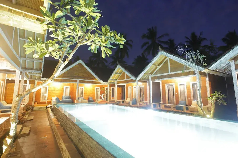 Villa Nusa Summerville