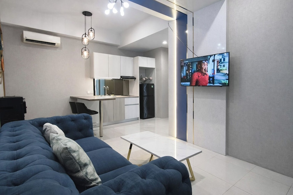 Modern Look 2Br Apartment At The Wahid Private Residence