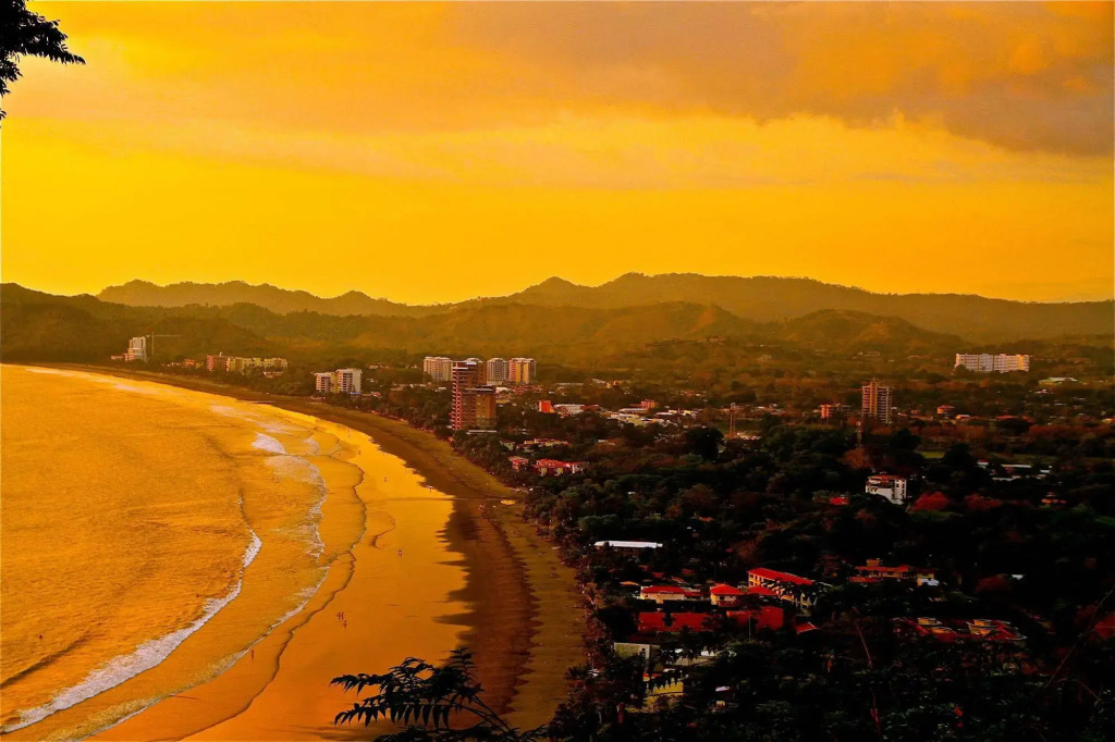 Jaco Laguna Resort & Beach Club