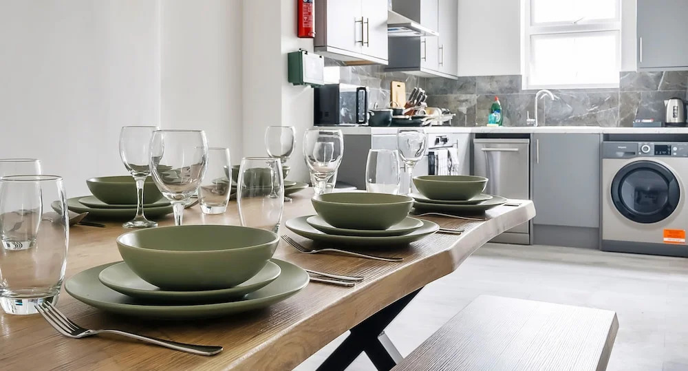 Modern Town Center Apartments Aldershot