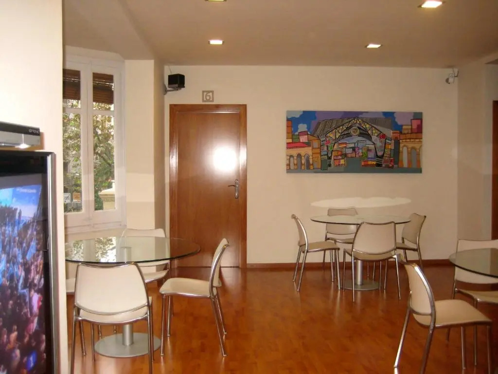 Hostal Madrazo