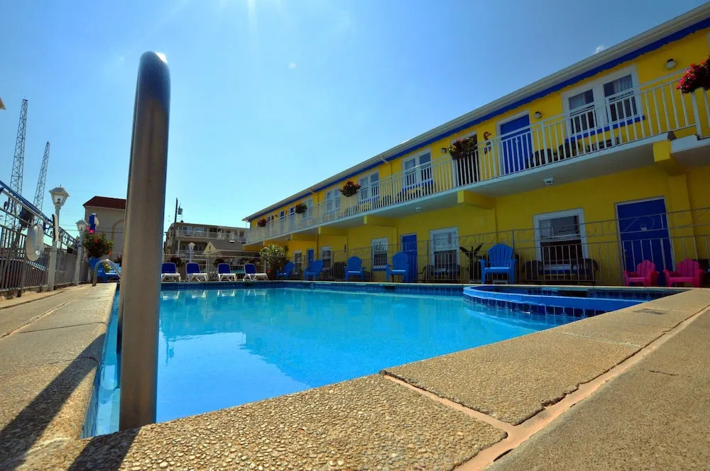 Nantucket Inn & Suites