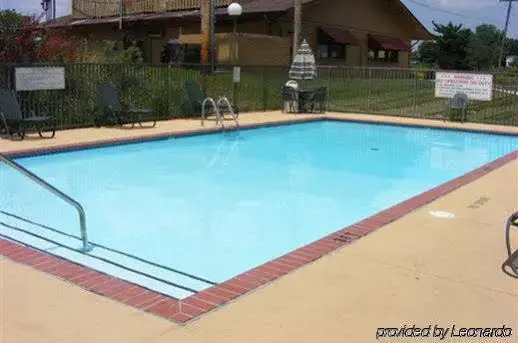 SureStay Plus Hotel by Best Western St. Louis Westport