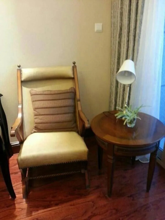 Hangzhou Lingtaoge Hotel