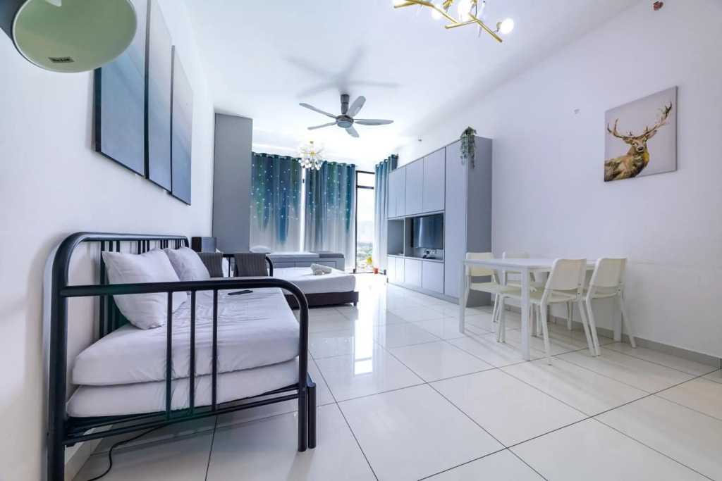 13a-Georgetown Beacon Executive Suites #Infinity Pool
