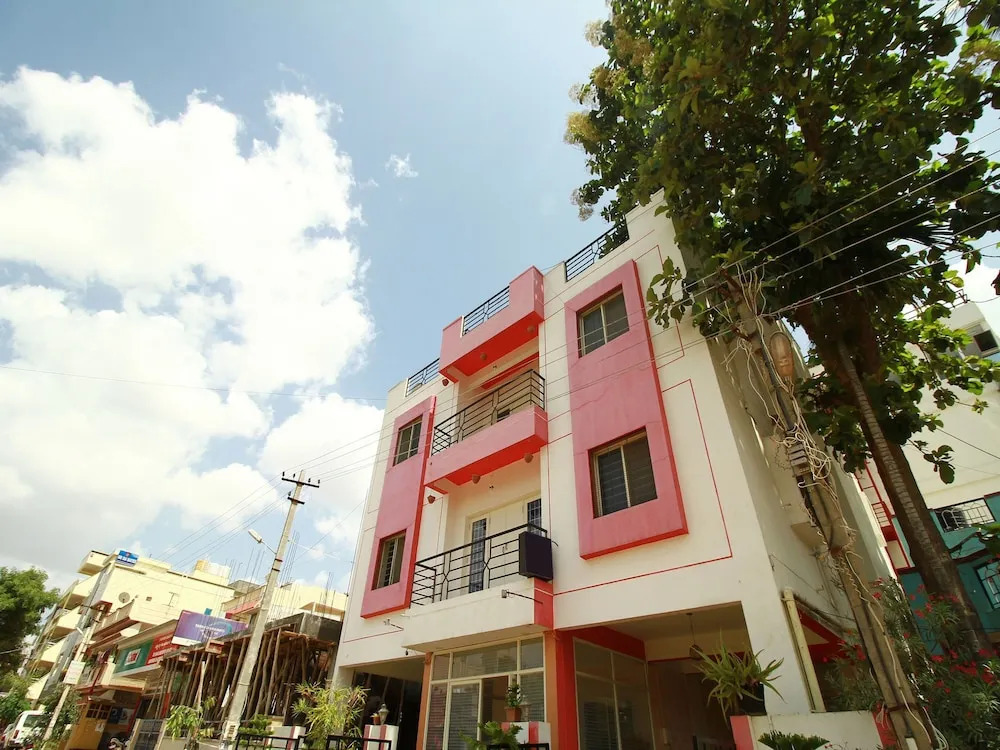 OYO 15415 Hotel Ample Inn Vidyanagar