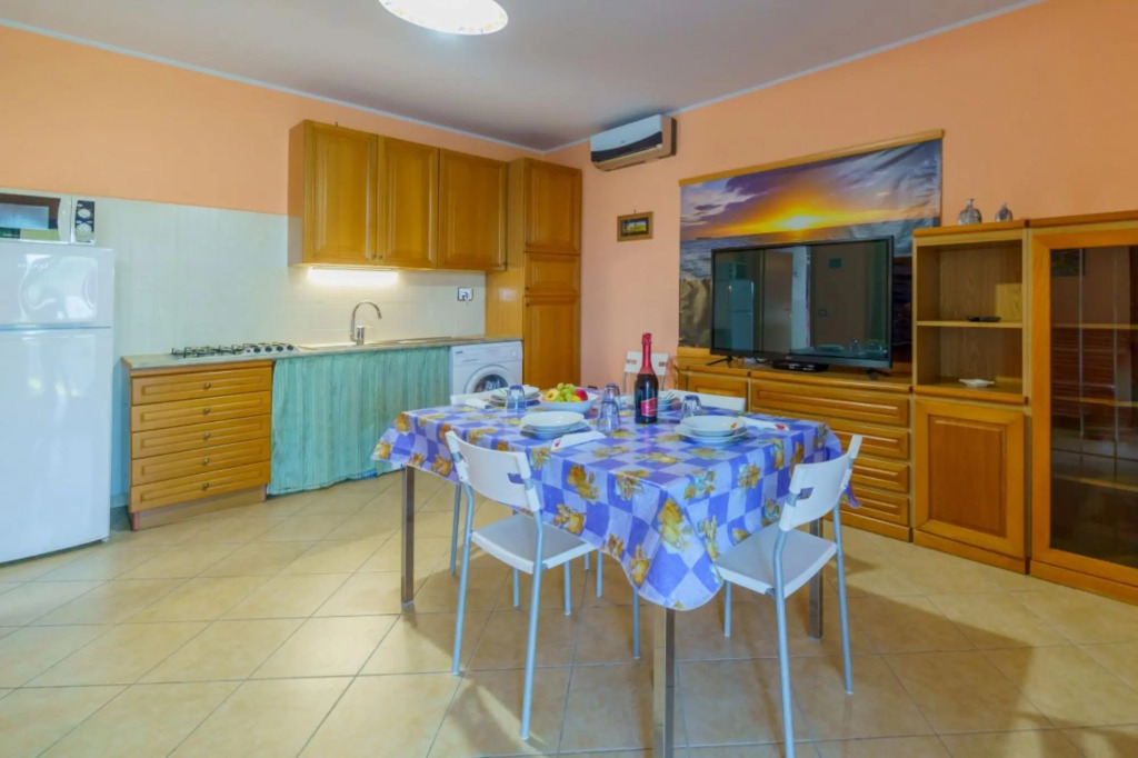 Villa Multicolor Sasso Centro e Natura, with reserved parking space on the beach-VILLETTA MULTICOLOR N° 1 - SASSO