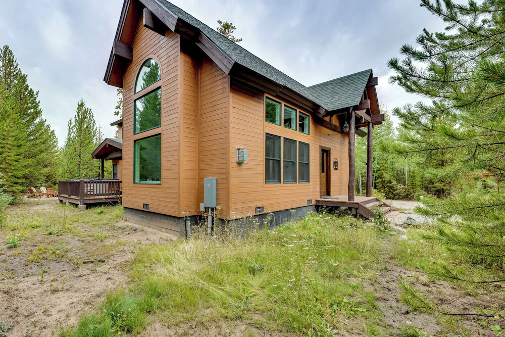 Mtn Escape w/ Hot Tub, By Trails in Grand Lake!