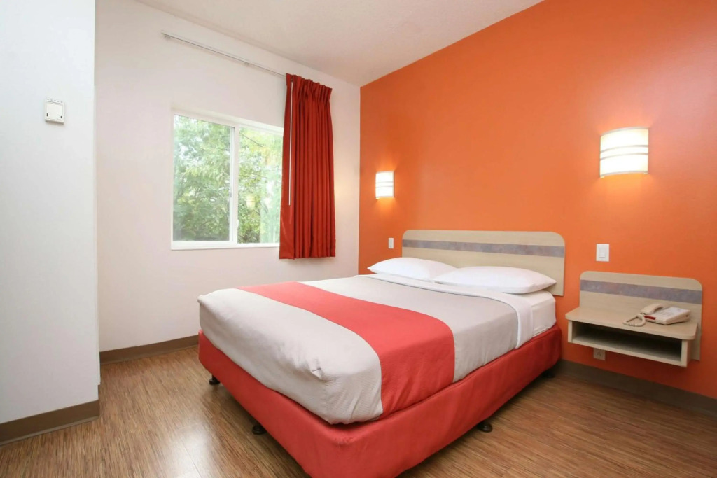 Motel 6-Colchester, VT - Burlington