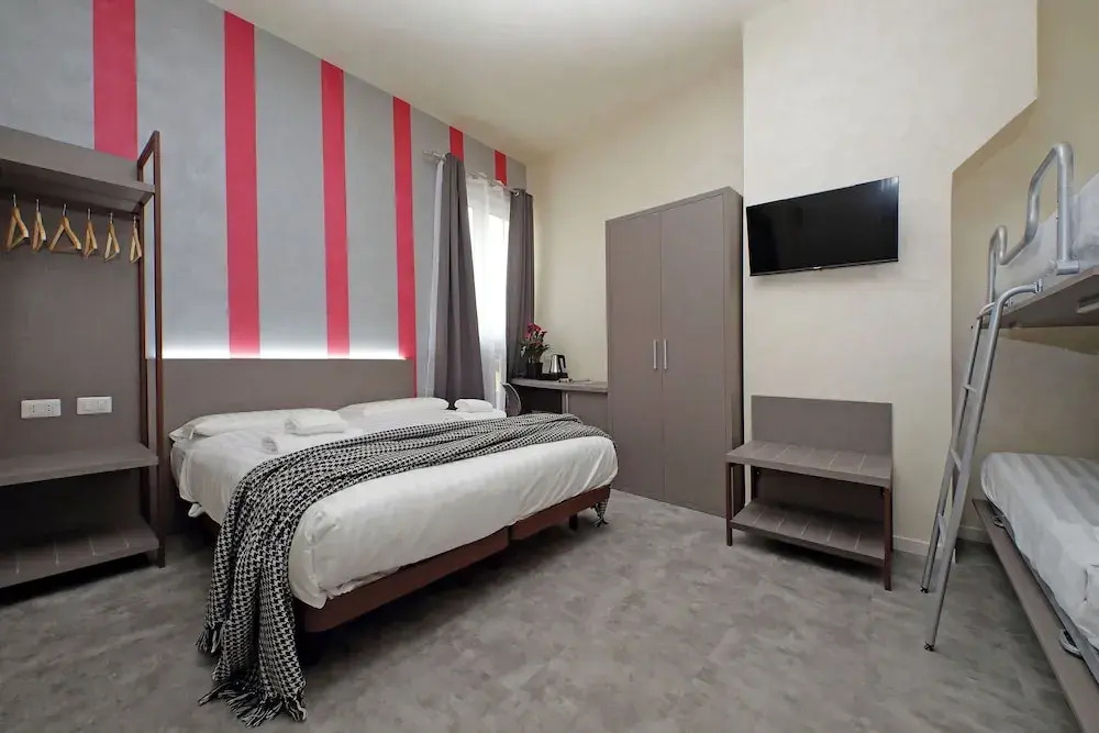 Termini Comfort Rooms by Flatinrome