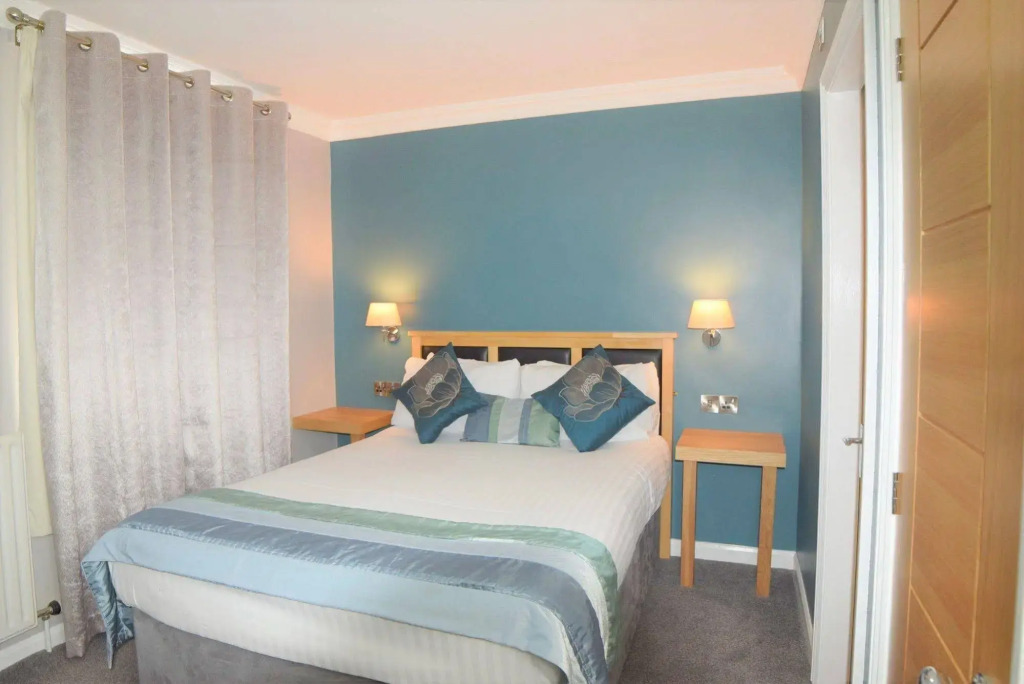 Dovedale Hotel and Restaurant