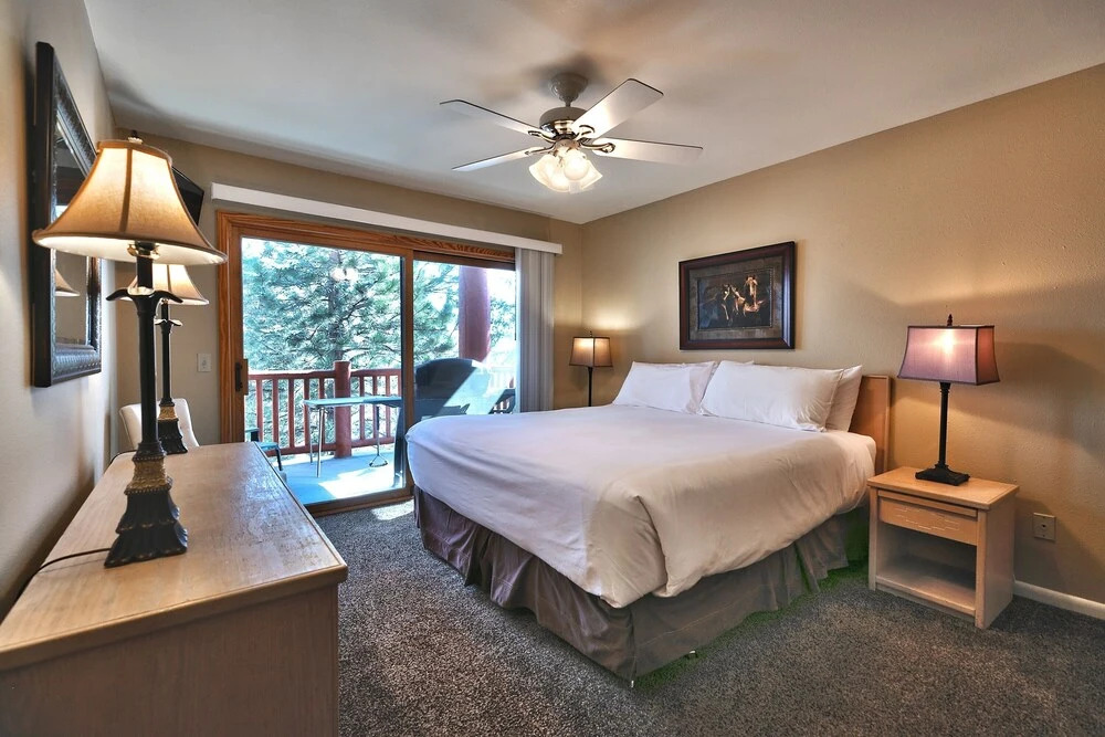 Snow Flower 073 2 Bedroom Condo by RedAwning