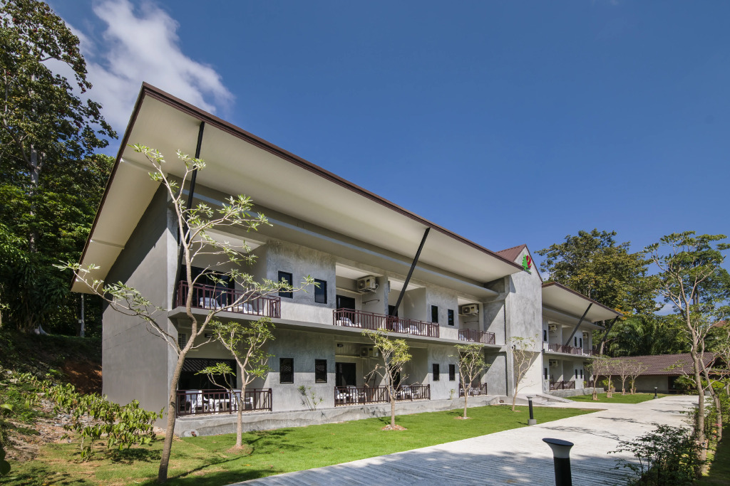 Kaw Kwang Beach Resort
