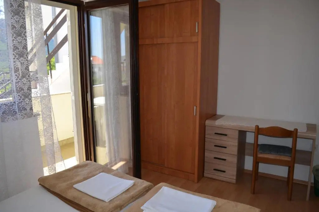 Apartments Aneva