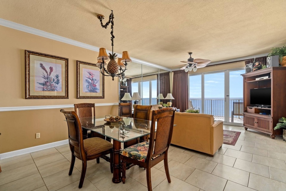 Majestic Beach Towers Resort by Panhandle Getaways