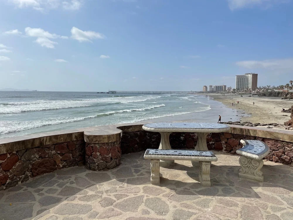 WIVC La Paloma Resort - Your Vacation Escape to Rosarito, Swimming Pool & Short Walk To The Beach