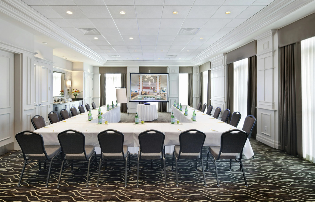 Hilton Garden Inn Montreal Airport