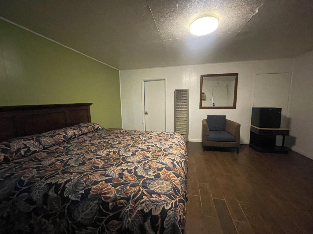 Oak Motel Modesto CA