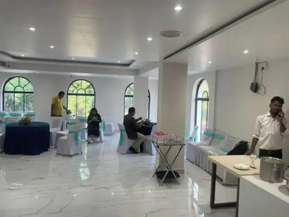 Hotel Golden Leaf