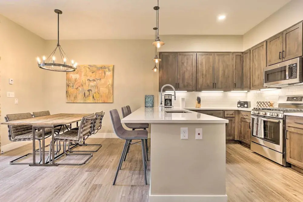 Winter Park Condo: Proximity to Cafes & Rec Center