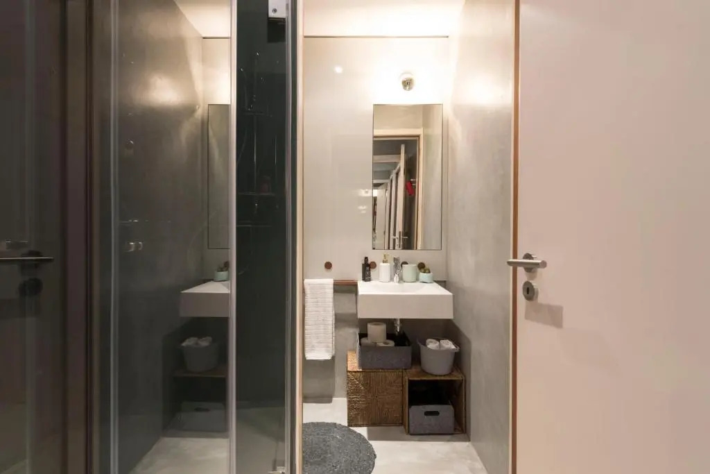 CN150 boutique studio, charming flat