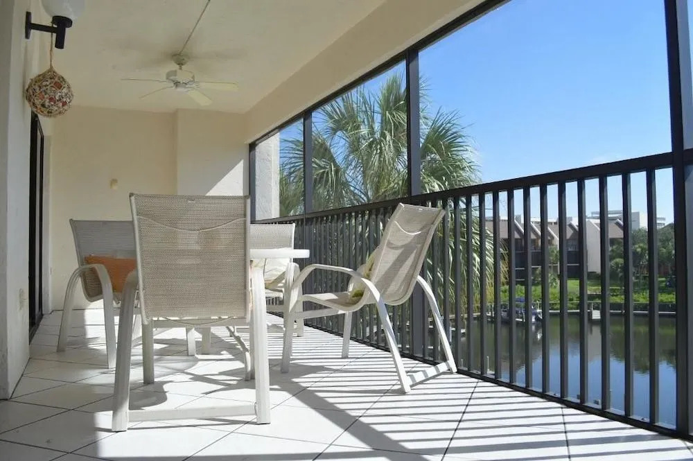 Cove II 933C 2 Bedroom Condo By Midnight Cove II