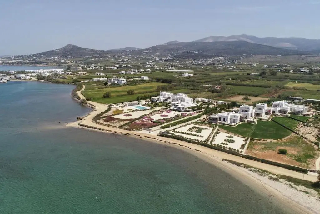Sunray Pounta Paros Beachfront Villa near Kitesurf