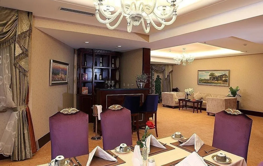 Xingtai Phoenix Hotel