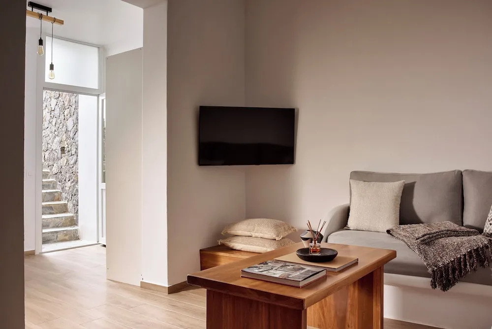 Milesian Suites