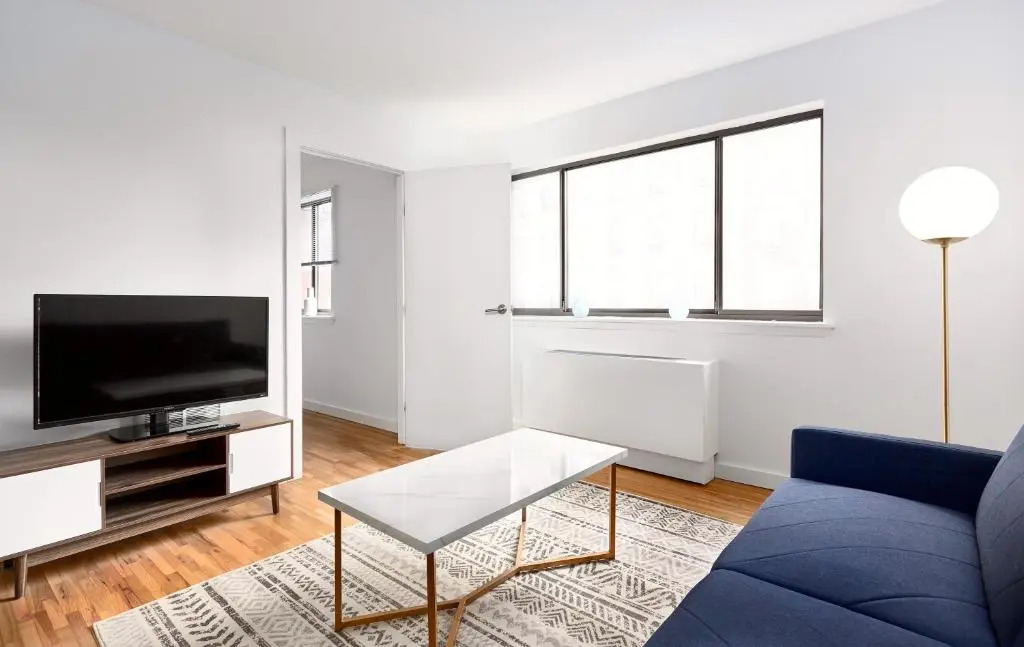 Modern and Spacious apartment in Chelsea