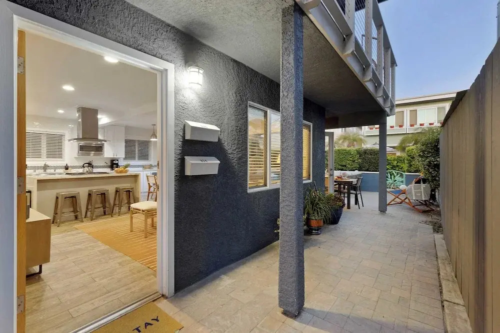 Mission Point 1 by Avantstay San Diego Beach House w/ Huge Patio & Fire Pit Walk to Beach!