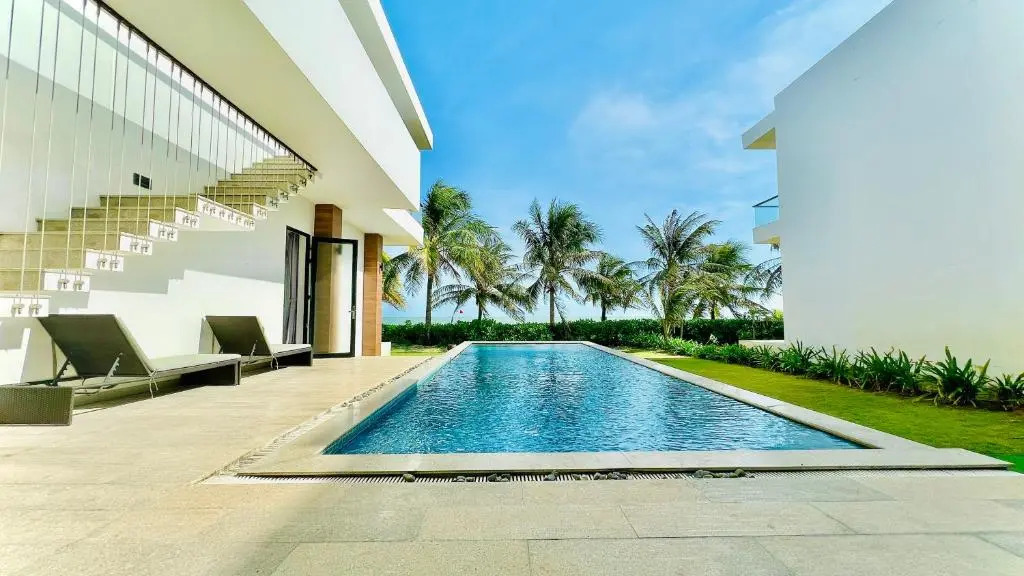 Saint Simeon Resort Villa Owner