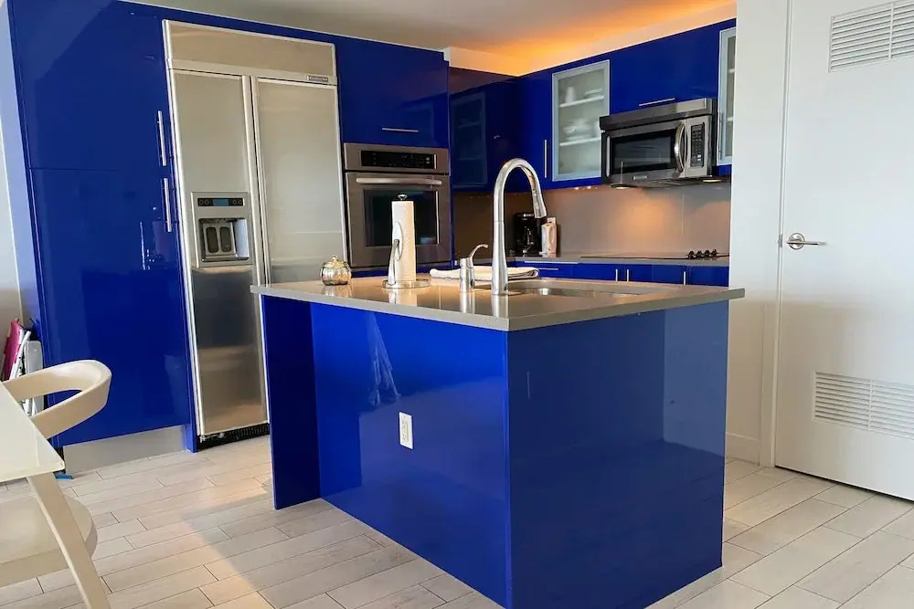 5-star Condo at The W Residences 1BR by Oneluxstay