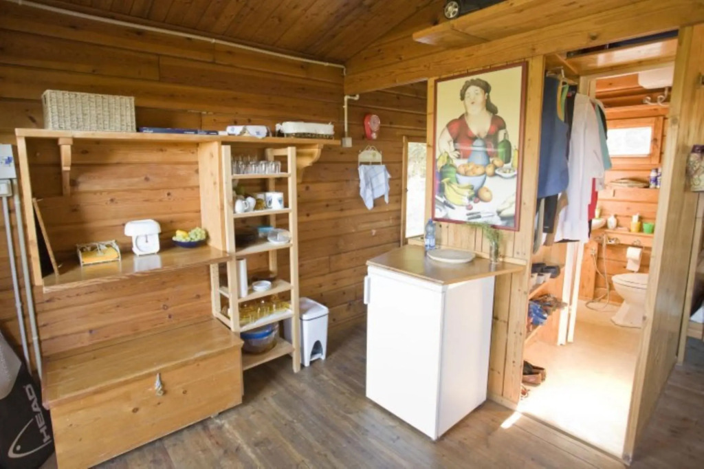 Seccione Chalet 1 Finnish pine cottage with outdoor area overlooking the sea-CHALET SECCIONE 1