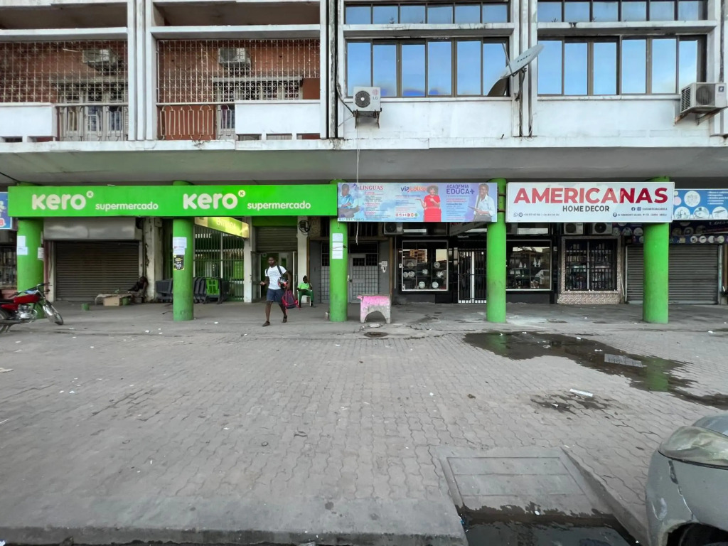 Apartamento África T2 em Zona Comercial de Luanda