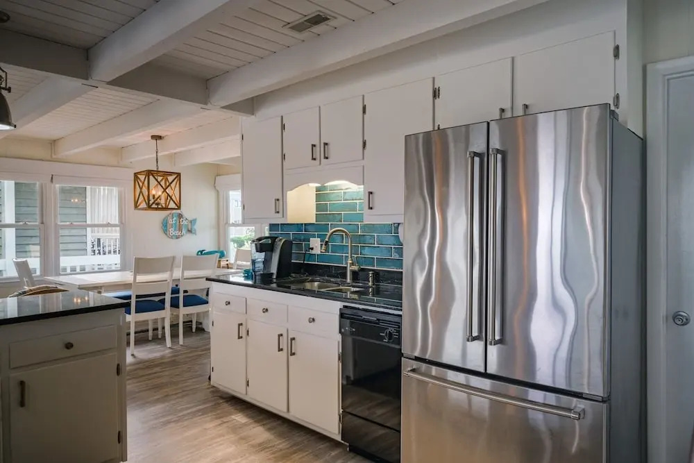 Palmetto Paradise 3 Bedroom Home by RedAwning