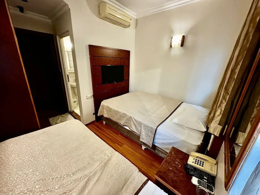 Hotel Nayla