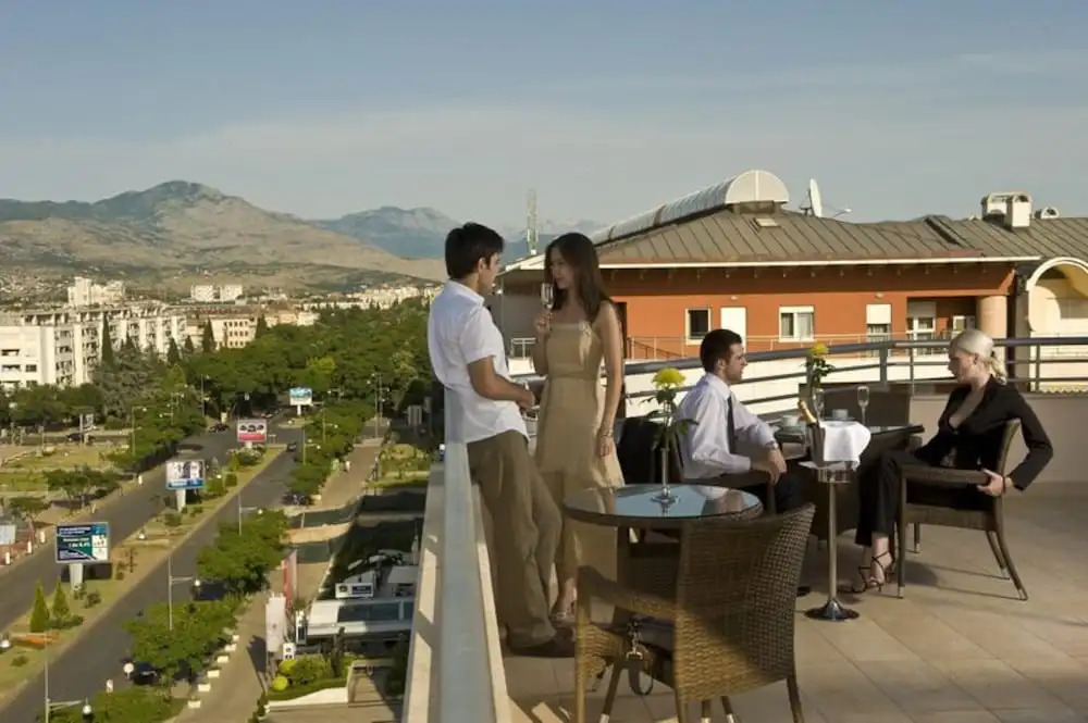 Aparthotel Premier
