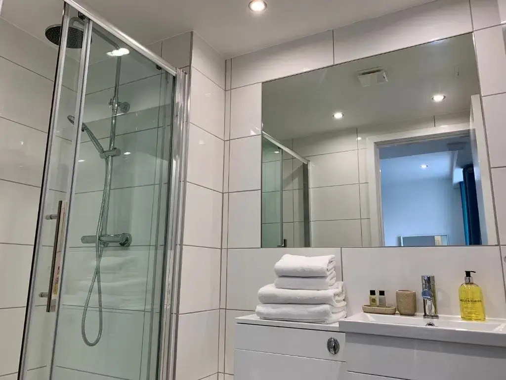 St Enoch Apartment