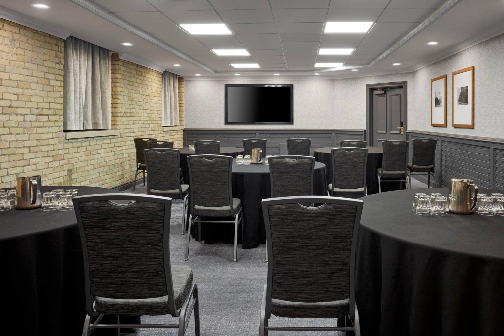 Delta Hotels by Marriott London Armouries