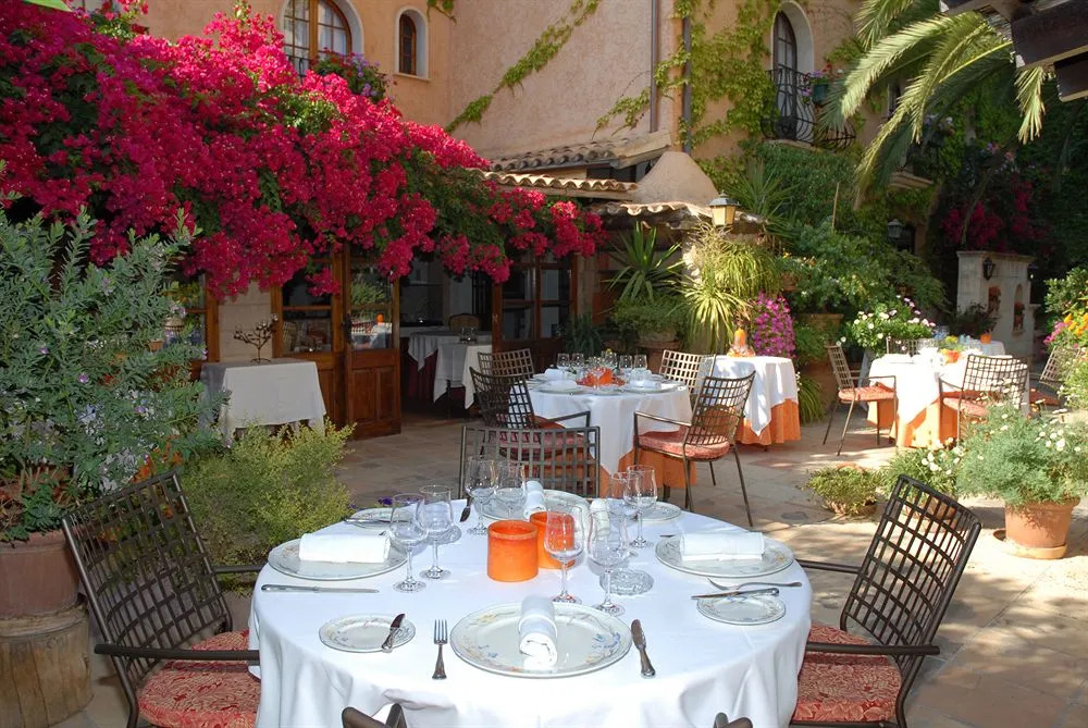 Petit Hotel Restaurante Ses Rotges - Adults Only