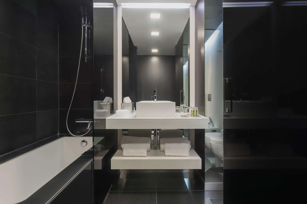 DoubleTree by Hilton Lisbon Fontana Park