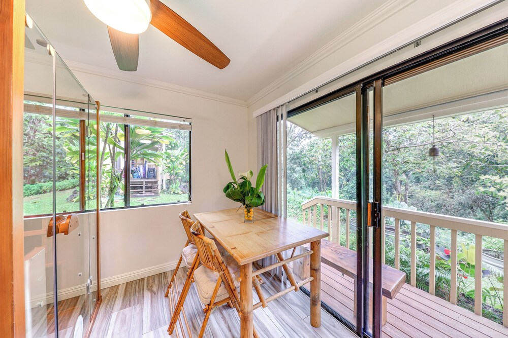 ~ 2 Mi to Beach: Princeville Condo w/ Private Deck