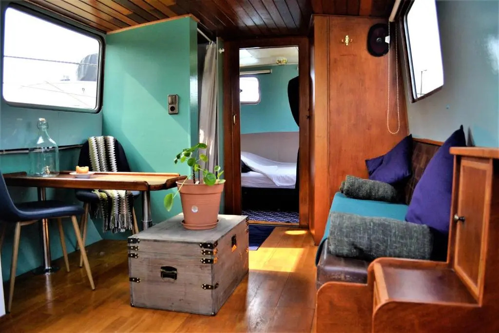 Floating B&B Amsterdam