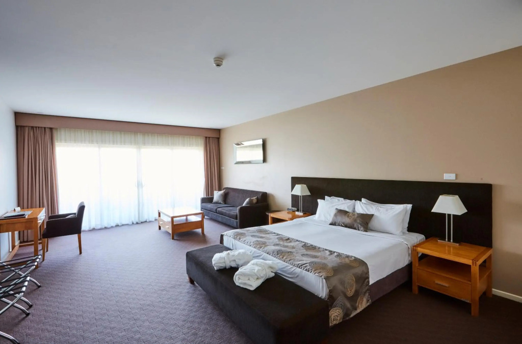 Mornington Hotel