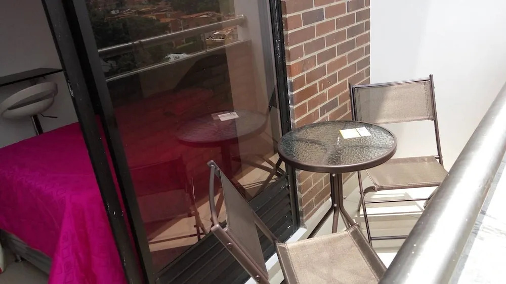 Apartaloft Balcon, Piso Alto Centro Cial Molinos
