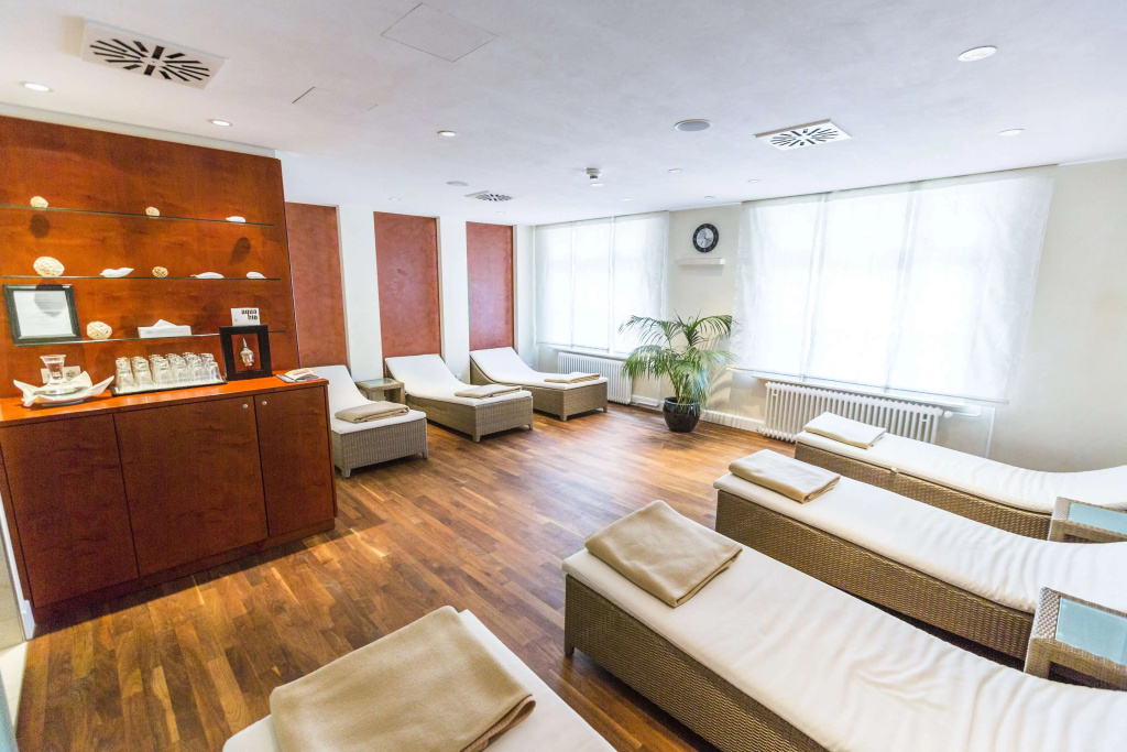 HELIOPARK Bad Hotel Zum Hirsch